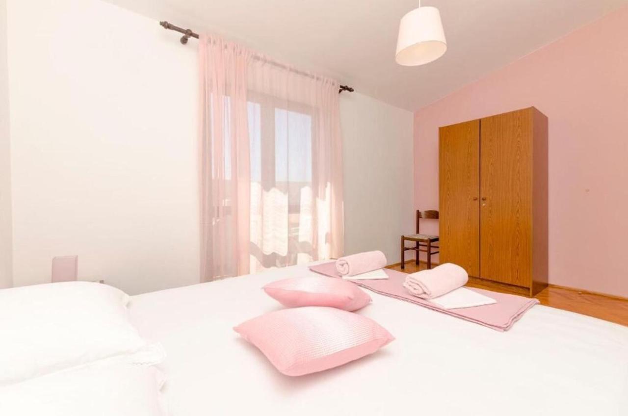 Apartments Spavalo 帕格 外观 照片
